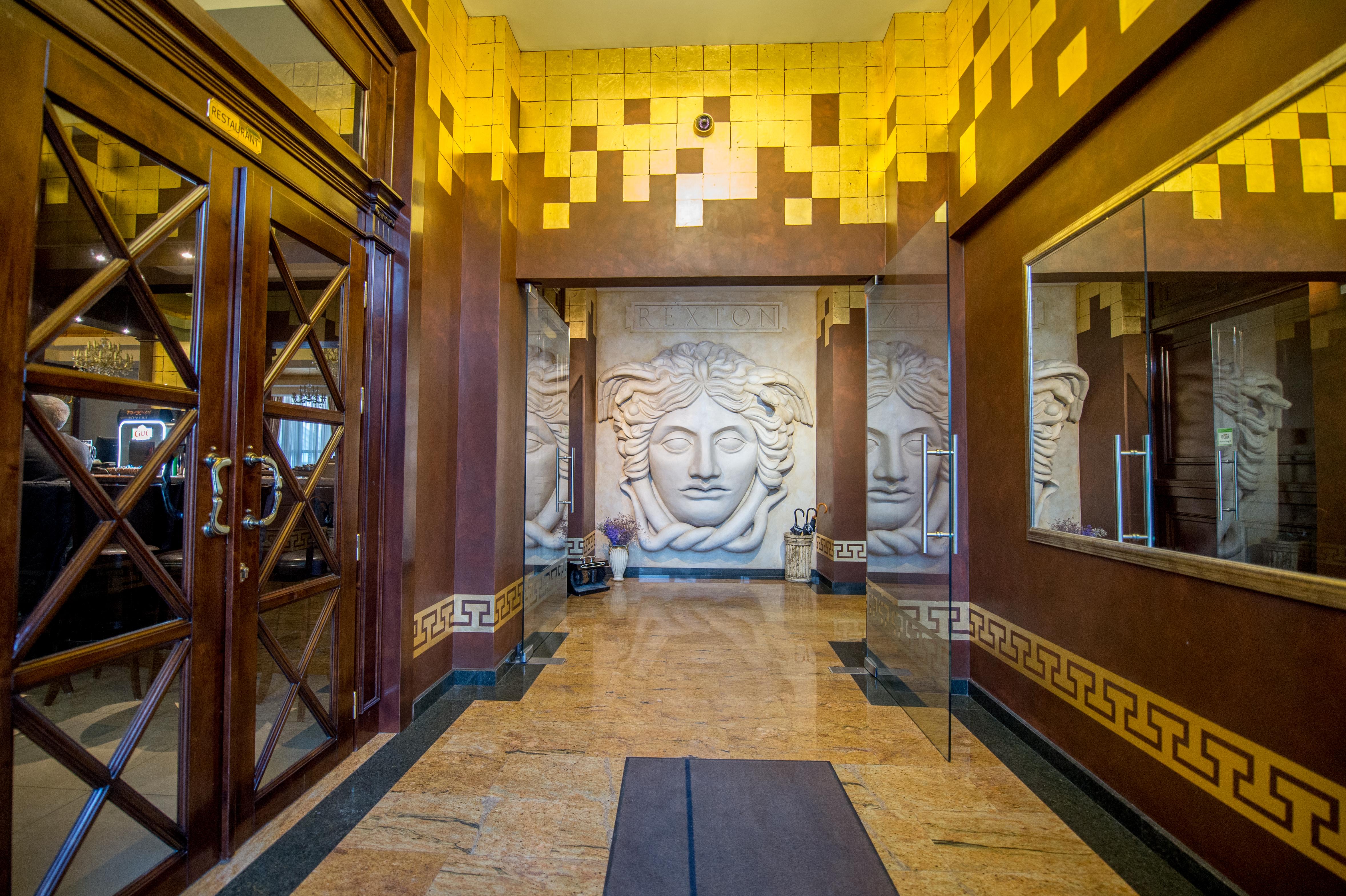 Hotel Rexton Craiova Eksteriør billede