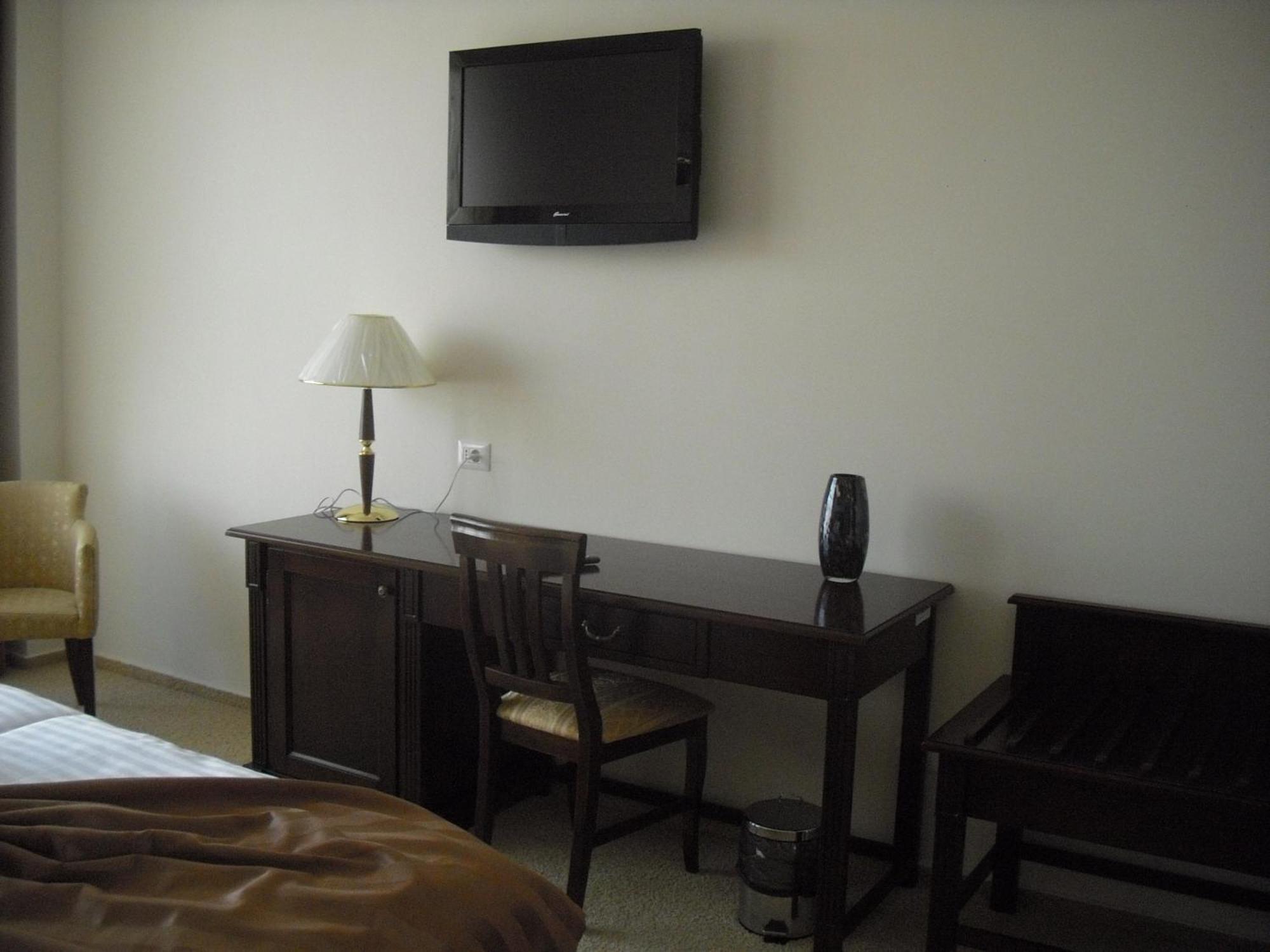 Hotel Rexton Craiova Eksteriør billede