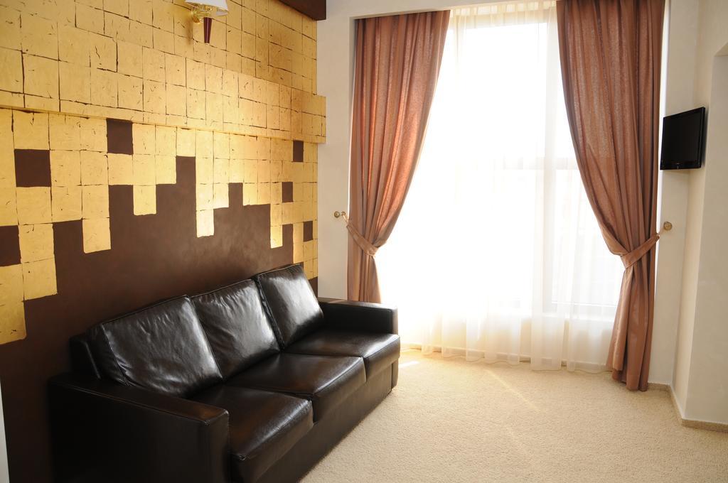 Hotel Rexton Craiova Eksteriør billede